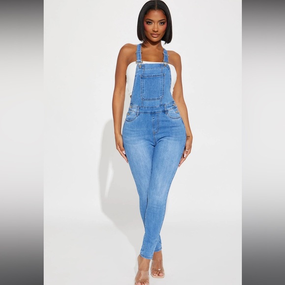 Fashion Nova Jean overalls - Picture 1 of 2